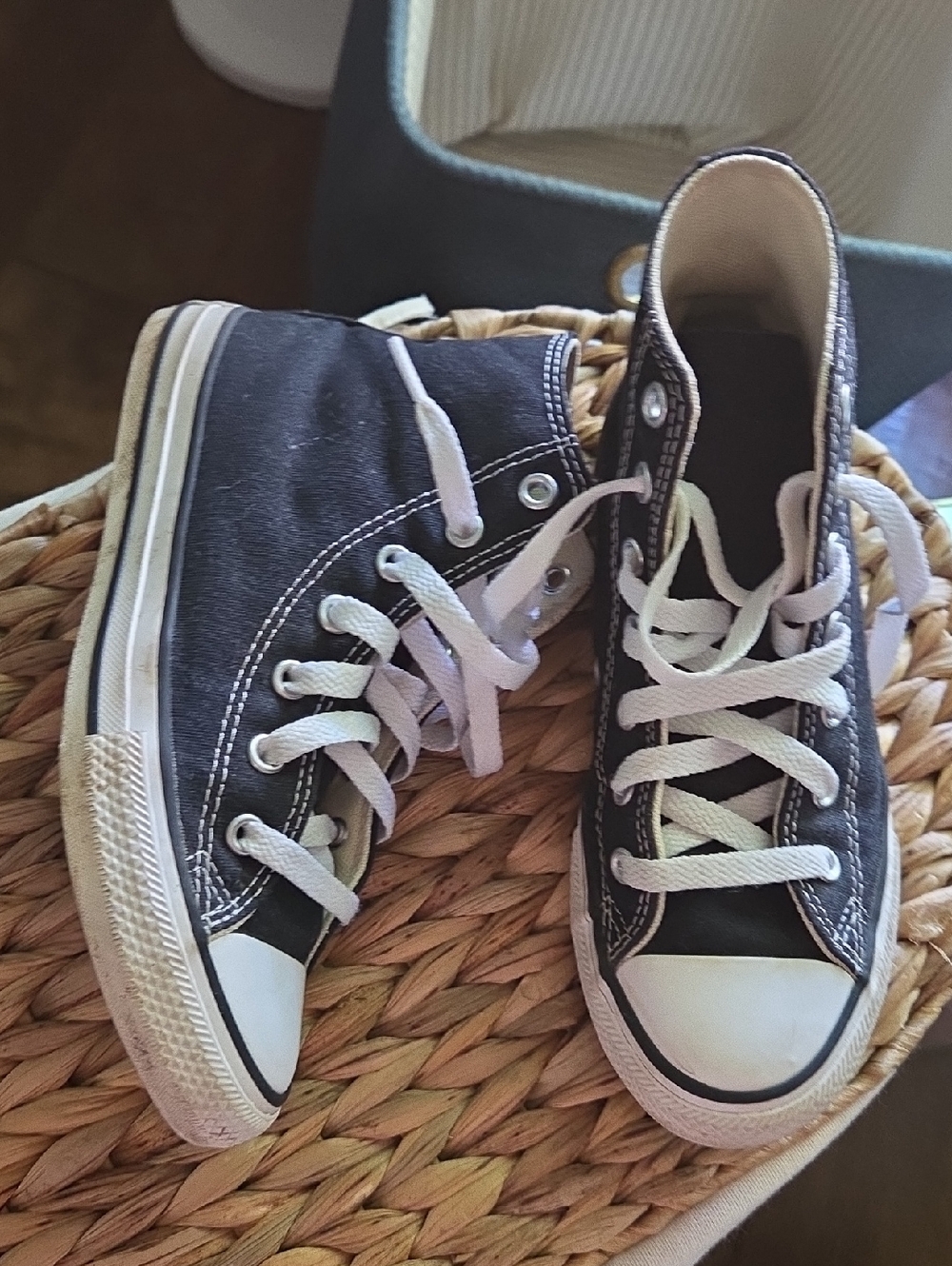 Kids High-Top Canvas Sneakers in Black with White Size 2